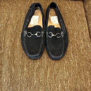 Size 11.5 14th and Union navy blue casual loafer style shoe.